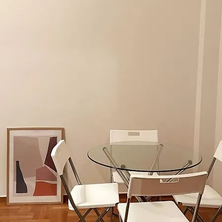 Lovely 1 Bedroom In Apartment